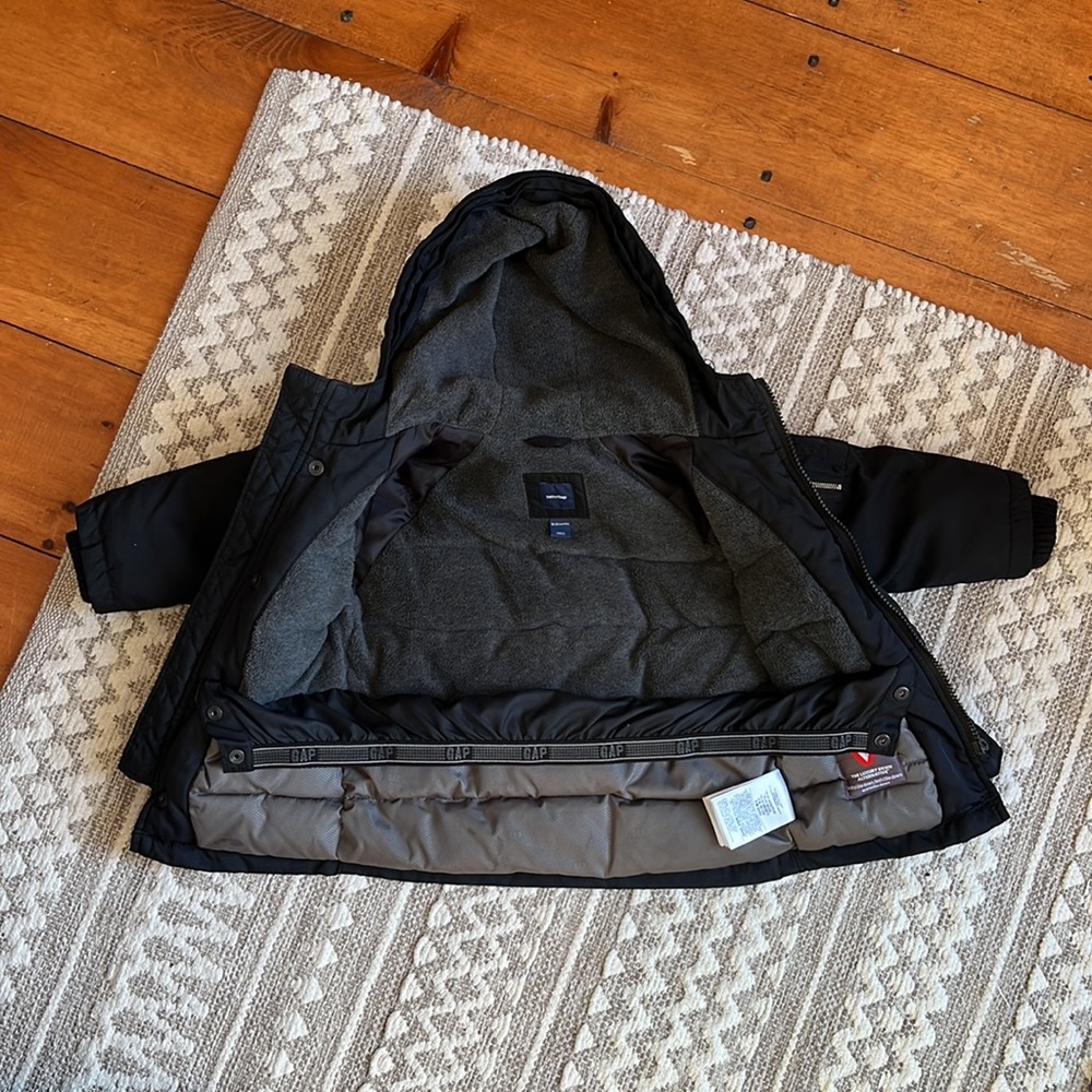 babyGap black winter jacket - Picture 3 of 5